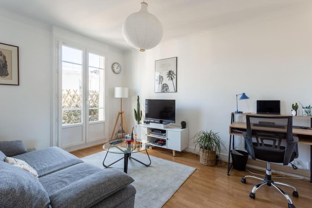 Gaspar - 2 Pieces Au Dernier Etage Avec Balcon Булонь-Бийанкур Экстерьер фото